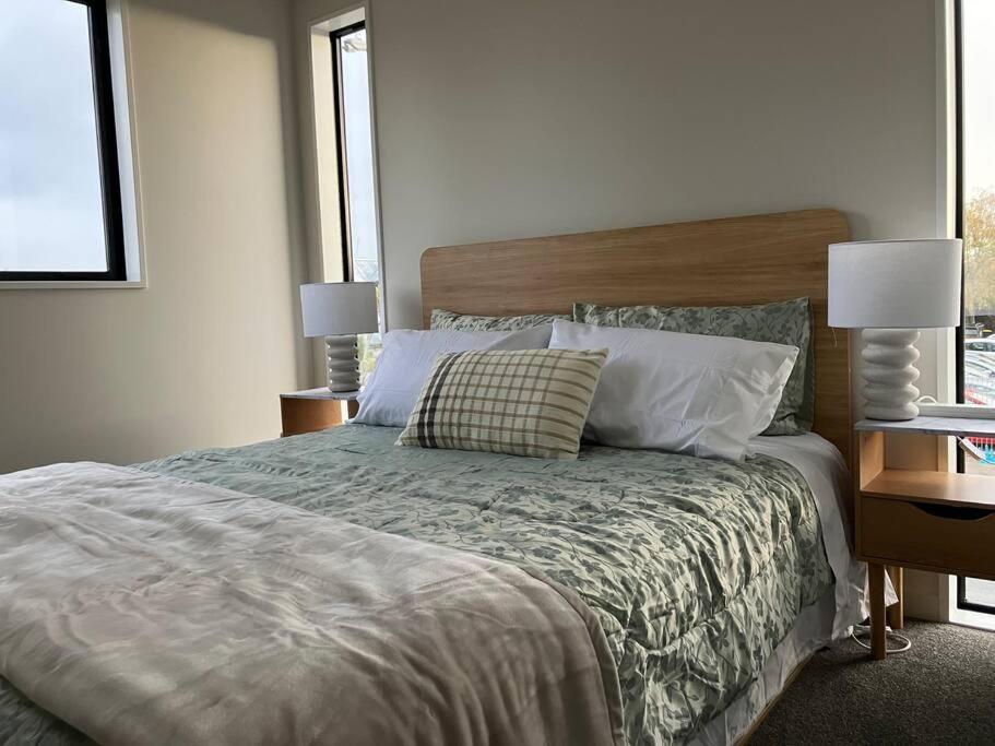 2-Bedroom Ensuite, Close To City, Comfortable, Accessible With Own Parking Christchurch Ngoại thất bức ảnh